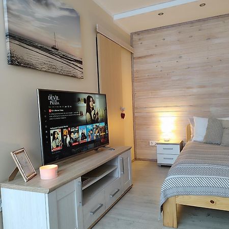 Apartamenti Miera Osta Лиепая Экстерьер фото