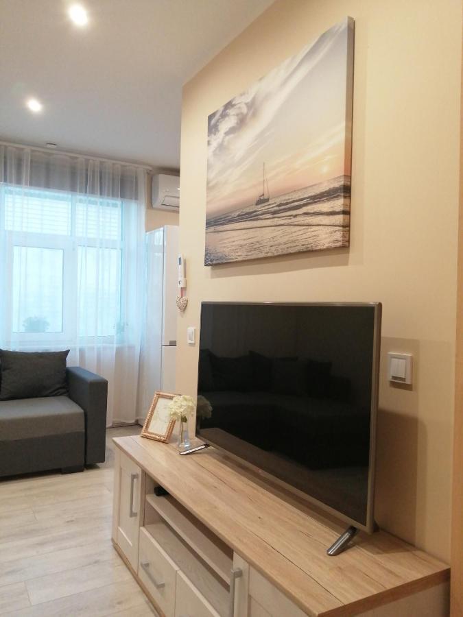 Apartamenti Miera Osta Лиепая Экстерьер фото